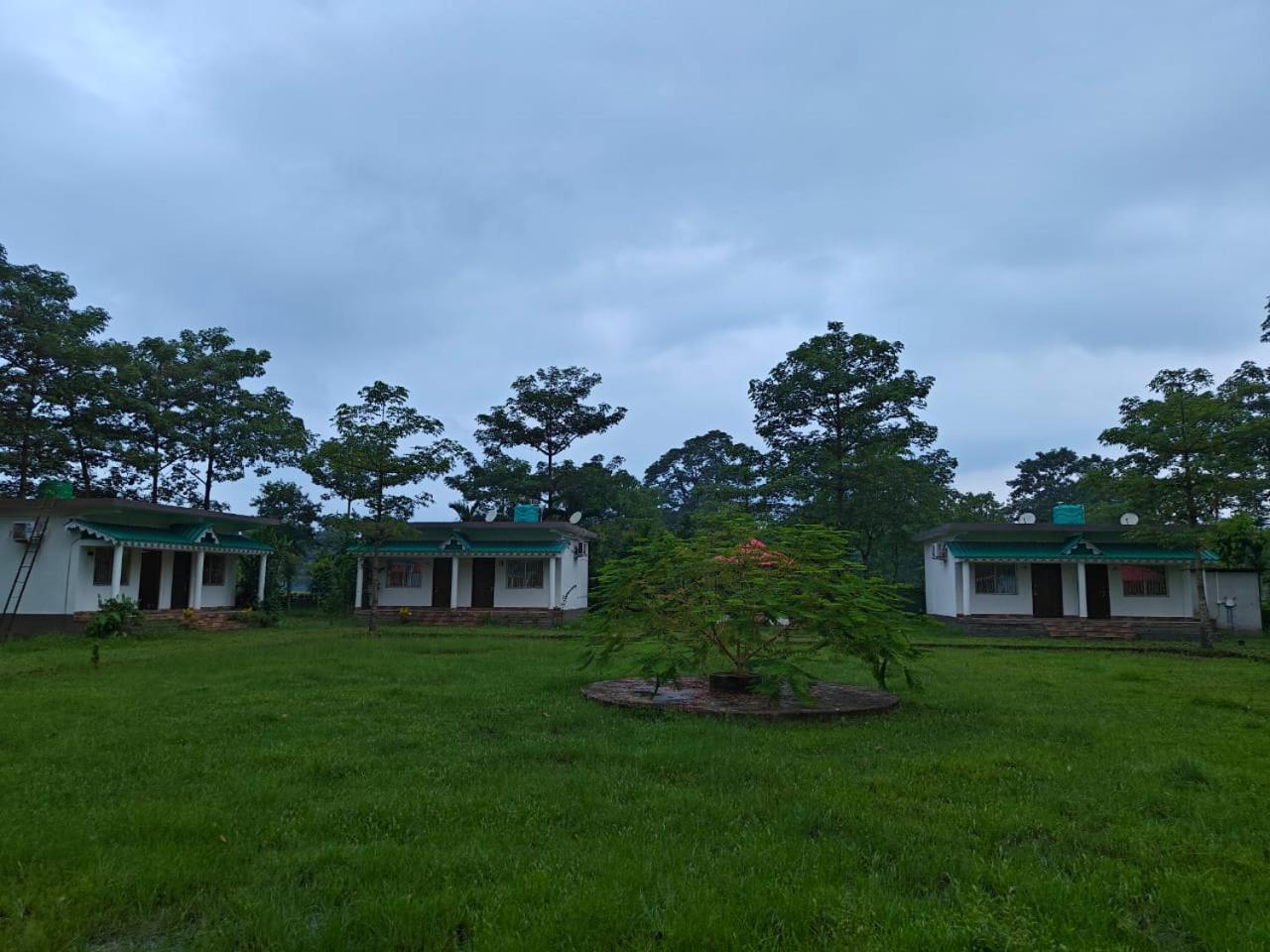 Jaldapara Eco Resorts By Stayapart Madari Hat Exterior foto